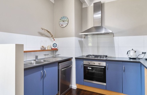 Tootgarook Cottage | Tropicana Coastal Cottage