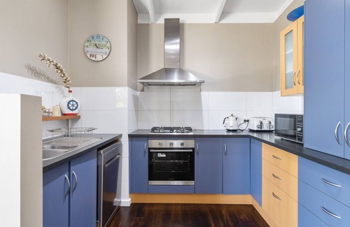 Tootgarook Cottage | Tropicana Coastal Cottage