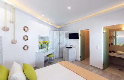 Paradise Hotel | Tropicana Hotel , Suites & Villas Mykonos