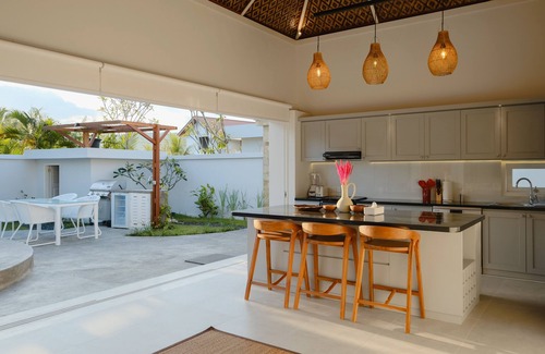 Selong Belanak Villa | Tropik Resort Lombok