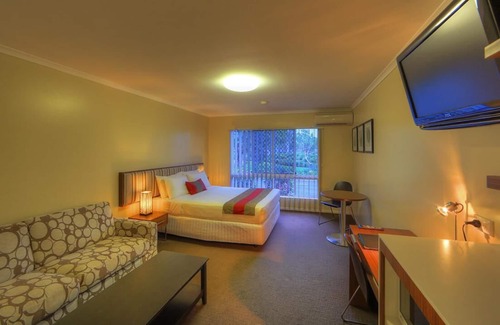 Ingham Hotel | Tropixx Motel & Restaurant