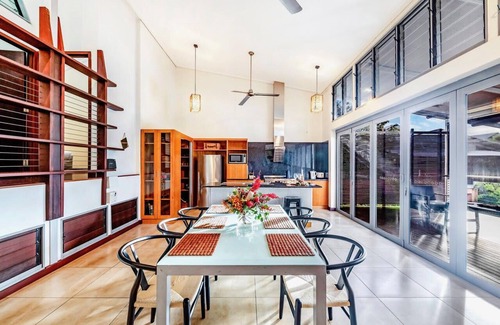 Parap House | 'Troppo Court' Luxury boutique home with pool in Darwin