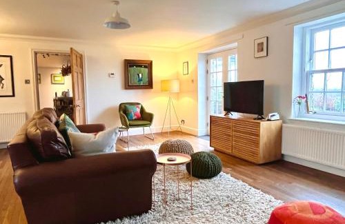 Kippen Bed & Breakfast | Trossachs Barn & Cabin - boutique B&B