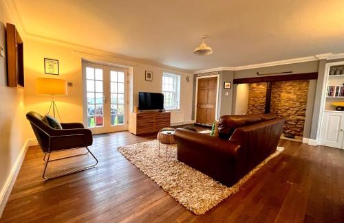 Kippen Bed & Breakfast | Trossachs Barn & Cabin - boutique B&B