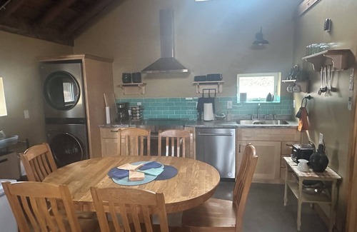 Ellsworth Cottage | Trout Haus 2-bedroom cottage near the Rush River