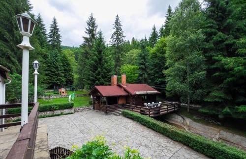 Leresti House | Trout Waterfall Retreat