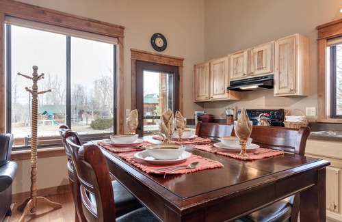 Bozeman House | TroutChasers Cabin - Fly Fish Private River Access & Explore Big Sky Country