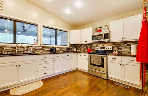 Cotter House | TroutFest: Anglers’ Retreat on White River w/Deck