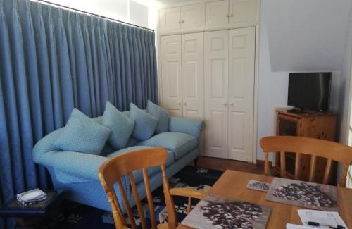 Painswick Bed & Breakfast | Troy House