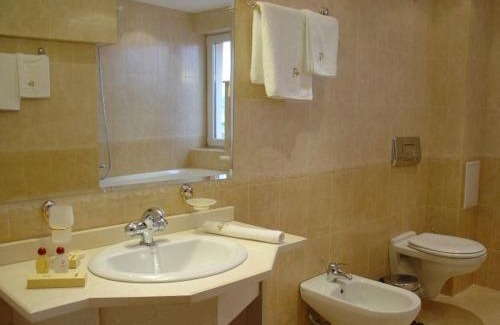 Troyan Hotel | Troyan Plaza Hotel