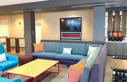 Little Italy Hotel | Tru By Hilton Baltimore Harbor East, MD