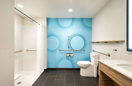 Cedar Rapids - Iowa City Hotel | Tru by Hilton Cedar Rapids Westdale