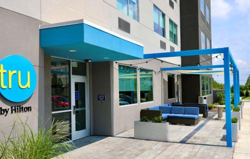 Clarksville Hotel | TRU By Hilton Clarksville