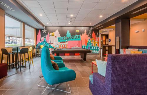 Clarksville Hotel | TRU By Hilton Clarksville