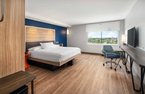 Dania Beach Hotel | Tru By Hilton Ft. Lauderdale Airport