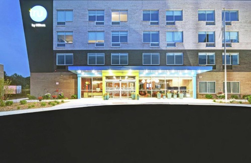 East Paris Hotel | Tru By Hilton Grand Rapids Airport
