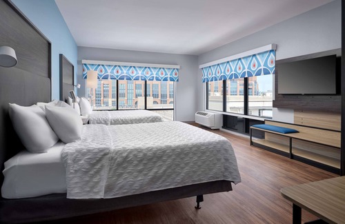 Babe Denny Hotel | Tru By Hilton Indianapolis Downtown, IN