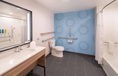 Southside Hotel | Tru by Hilton Jacksonville South Mandarin