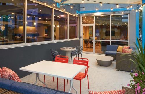 Southside Hotel | Tru By Hilton Jacksonville South Mandarin, Fl