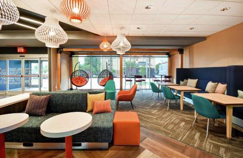 Fairgrounds Hotel | Tru By Hilton Louisville Airport