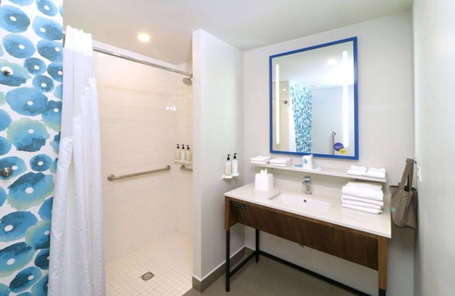 Monterrey Hotel | Tru By Hilton Monterrey Fundidora