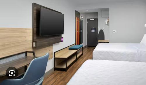Santee Hotel | Tru By Hilton