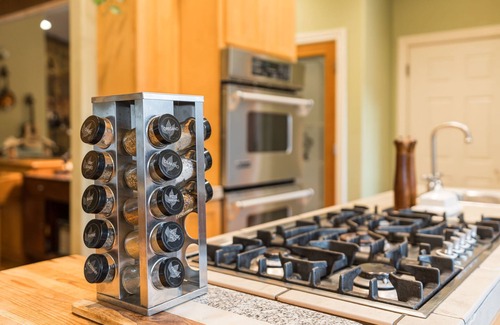 Verdi House | Truckee River Retreat