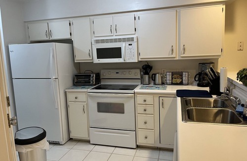 Pawleys Island Condo | True Blue Comfy Condo!