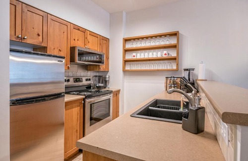 Silver Star Mountain Apartment | True North