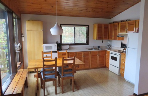 Algonquin Highlands Cottage | True Northern Tranquility - Cottage in Algonquin Highlands