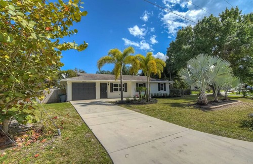 Indian River Estates House | True Tropical Escape at The Coconut House