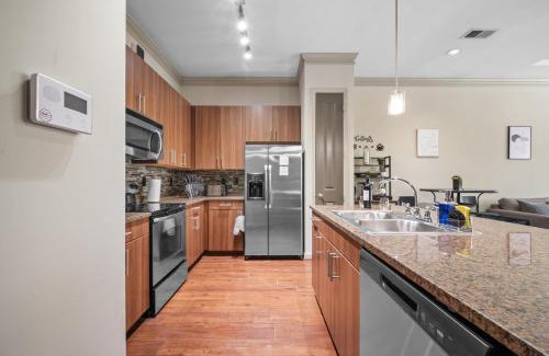 Cumberland Apartment | Truist Luxe Haven near Battery
