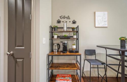 Cumberland Apartment | Truist Luxe Haven near Battery