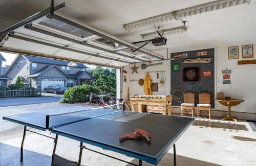 Manzanita House | Truly a Treasure by AvantStay Walk to Beach Patio