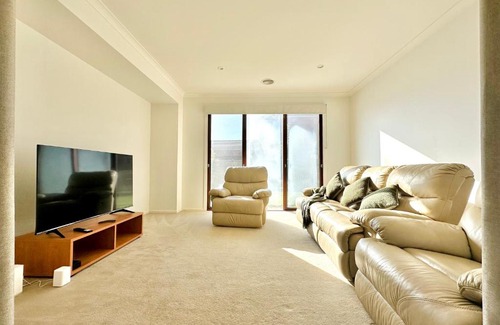 Alfredton House | Truly family home - Greenedge Hideaway