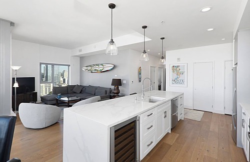 Gaslamp Quarter Condo | Truly Stunning 18th Floor 2BR/2BA W/Breathtaking Ocean Views!
