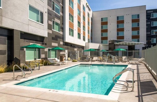 Milpitas House | Truly unwind at our Milpitas, CA