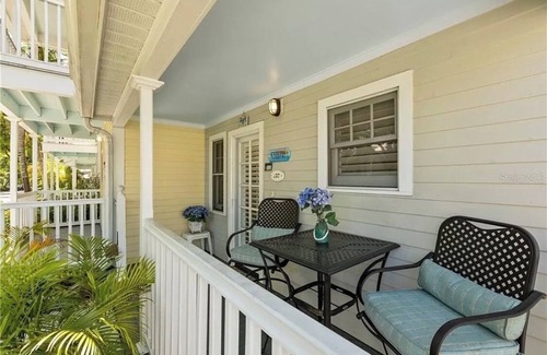 Bahama Village House | Truman Annex 2 bedroom 2.5 bath Townhouse- steps from Duval Street with pool