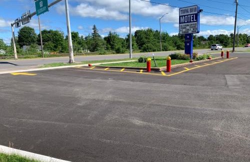 Algoma District Hotel | Trunk Road Motel