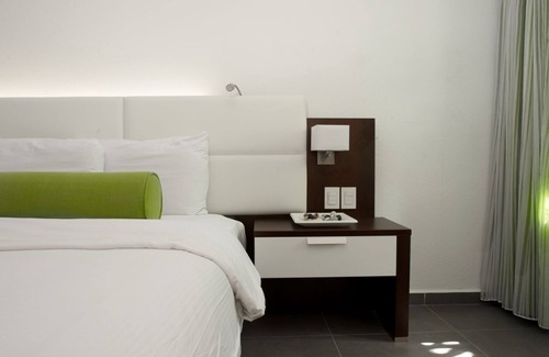 Willemstad Hotel | Trupial Hotel & Casino