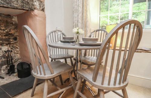 Beddgelert House | Tryfan Cottage