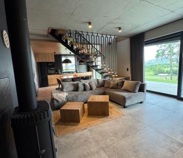 Maniowy House | Trzy Szyszki Maniowy Domki Jezioro Czorsztyńskie Balia oraz Sauna w cenie
