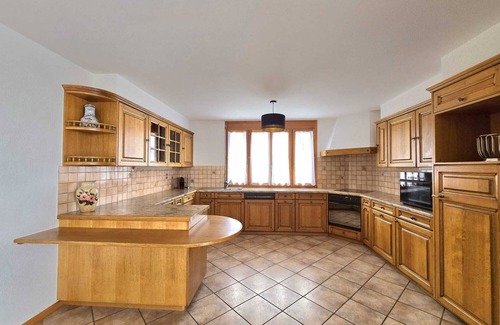 Saint-Martin Apartment | Tsandelanne" family accommodation Val d'Hérens. Panoramic terrace and sun!