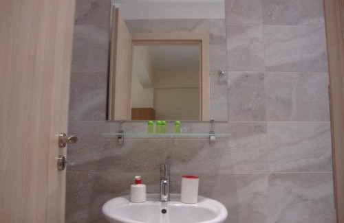 Velika Apartment | Tsatsoni Studios