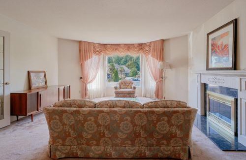 Delta Villa | Tsawwassen 3 Bedroom Ground Suite