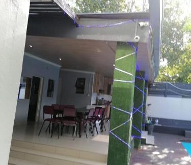 Sunnyside House | Tshilidzi Guest House