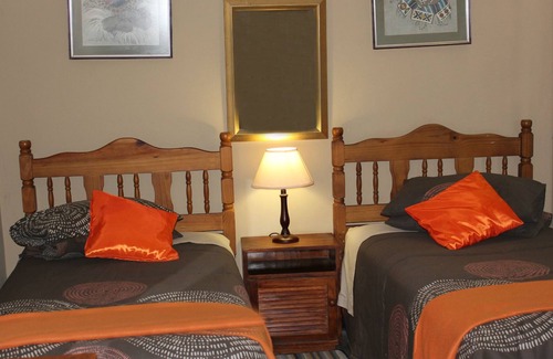 Francistown House | Tshimologo Farm Guest House