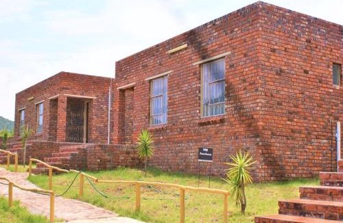 Polokwane Resort | Tshinakie Resort Makgeng