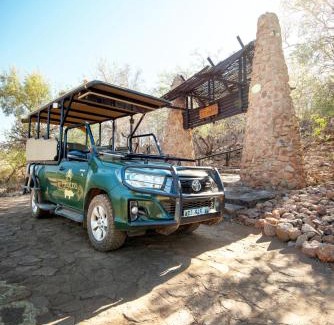 Pilanesberg National Park Cabin | Tshukudu Bush Lodge