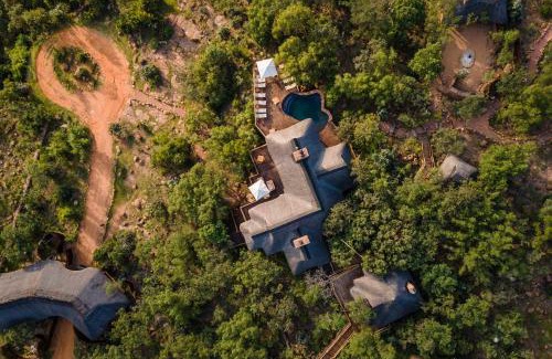 Vaalwater Hotel | Tshwene Lodge